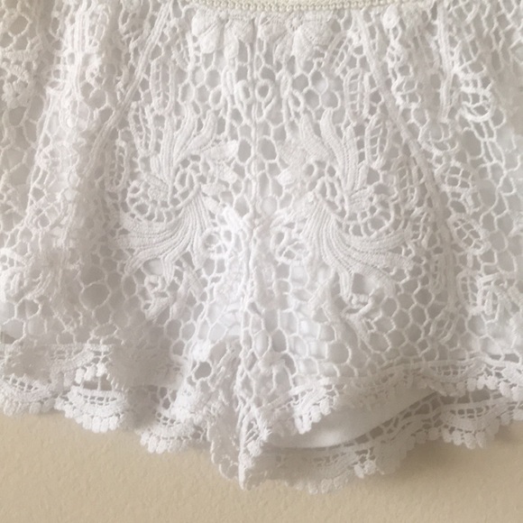 ❗️SALE❗️.white crochet shorts - Picture 5 of 7